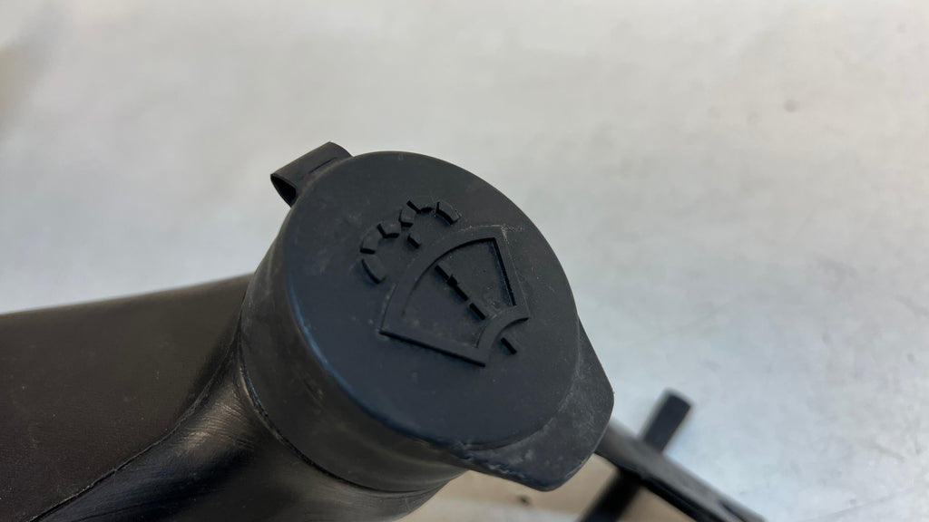 Tesla Model Y Windshield Washer Fluid Reservoir/Tank 149040000C