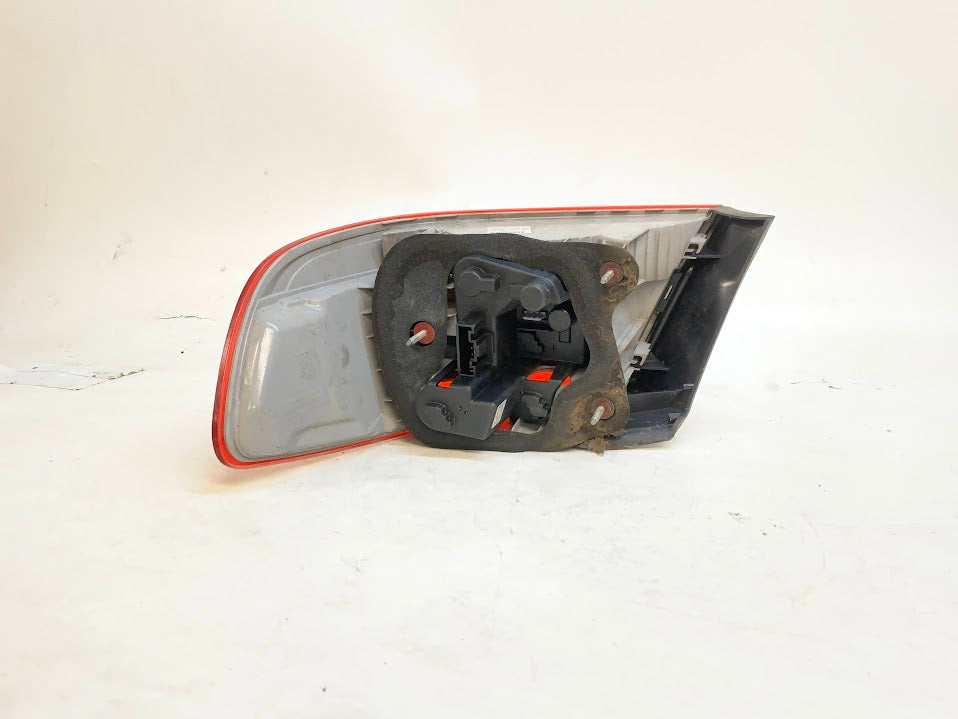BMW E92 Pre-LCI Passenger Side Rear Light Assembly Left Red/Cold White 7174403