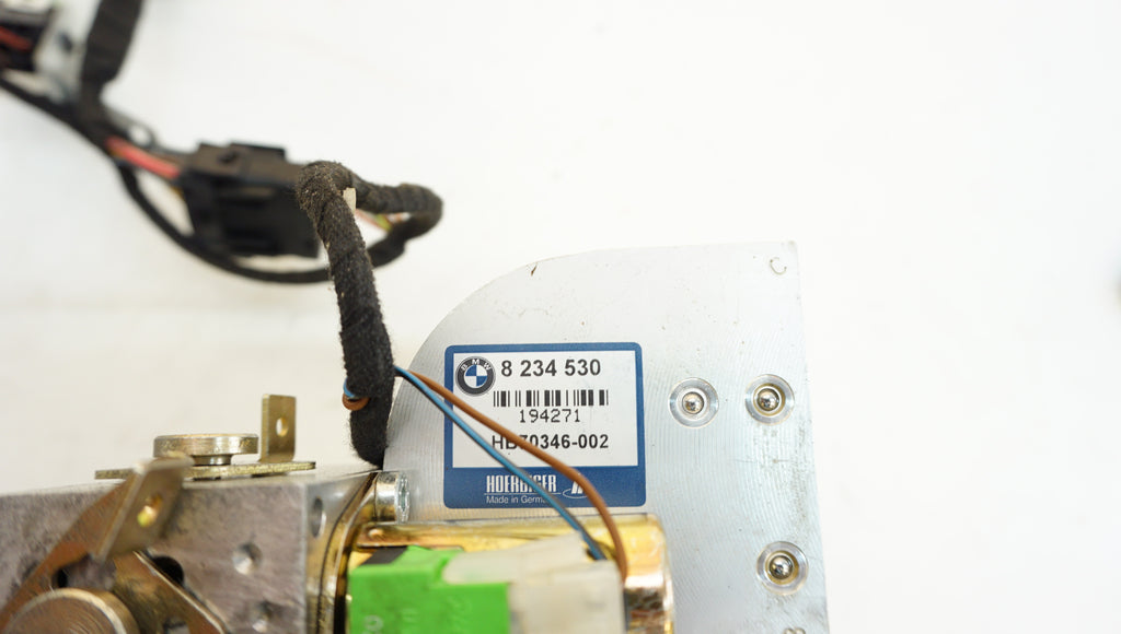 BMW E46 Convertible Top Hydraulic Pump w/ Harness 8234530 Proper Parts Co