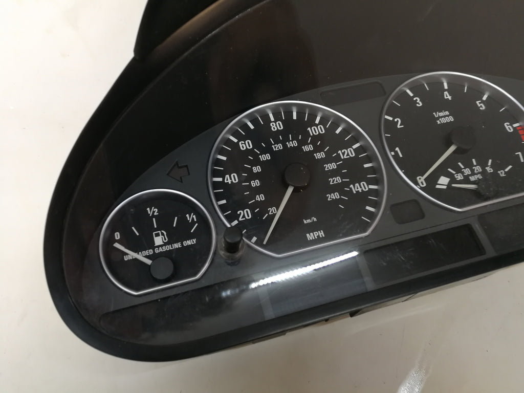 BMW E46 330i Sedan Manual Transmission Gauge Cluster MPH 6906904