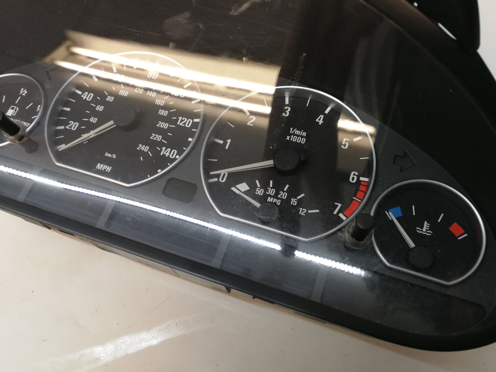 BMW E46 330i Sedan Manual Transmission Gauge Cluster MPH 6906904