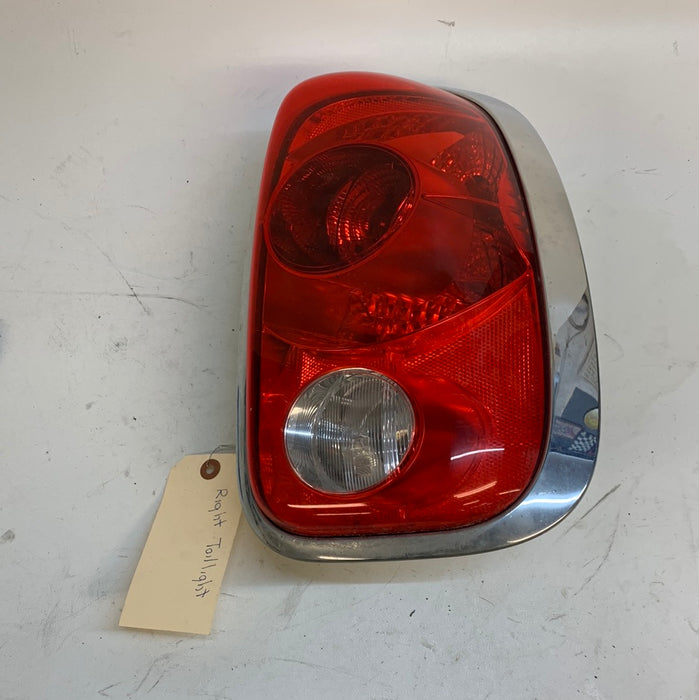 MINI R60 Countryman Right/Passenger Side Rear Tail Light W/Trim 9808152