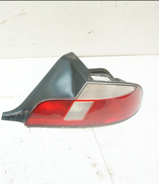 BMW Z3 Facelift Right/Passenger Side Tail Light 63216902064