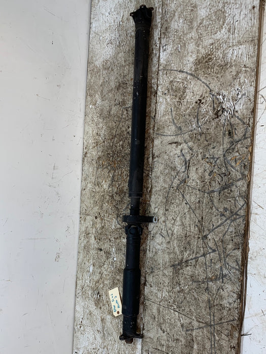 Bmw E46 Rwd Auto 4 Bolt Driveshaft 2 7519303