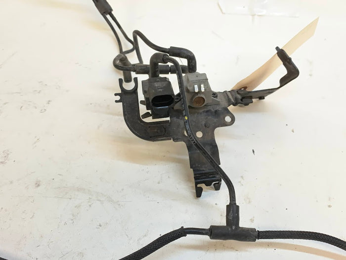 Audi B8 S4 Vacuum Pipe Tube Lines 06E 133 773 AL *Damaged*