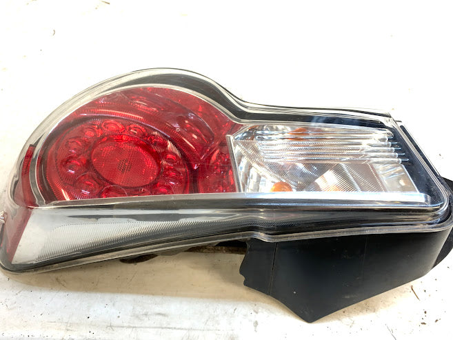 Subaru BRZ/Scion FRS Right/Passenger Side Tail Light SU003-05810/220-60082