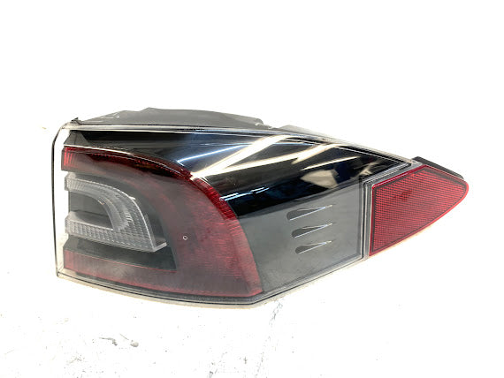 Tesla Model S Right/Passenger Side Outer Tail Light 6005919-00-E