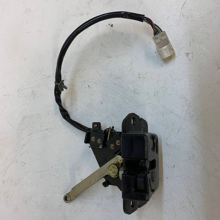 Nissan Stagea 260 RS Trunk Hatch Actuator Latch Mechanism