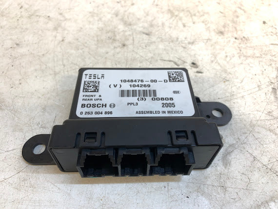 Tesla Model S Parking Assist Control Module 1048476-00-D