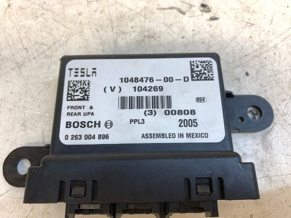 Tesla Model S Parking Assist Control Module 1048476-00-D