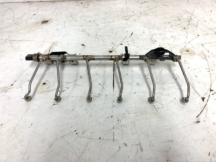 BMW E90 E92 E93 335i/335xi N54 Fuel Rail 7575480