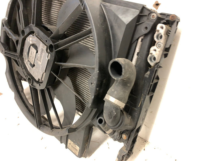 BMW E90 E92 E93 335i/335xi N54/N55 Automatic Radiator/Radiator Fan/AC Condenser 9206296/7561712