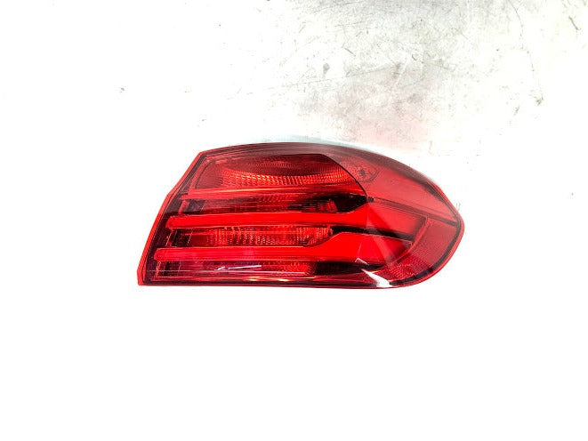 BMW F32 F33 F36 4 Series Pre-LCI Right/Passenger Side Outer Tail Light 7296100