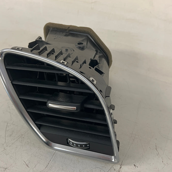 AUDI B8/8K S4 DASH VENT RIGHT 8T1820902