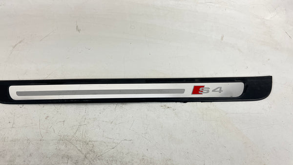 AUDI B8/8K S4 DOOR SILL TRIM FRONT LEFT 8K0853373