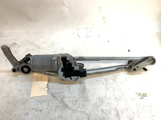 BMW E92 E93 E90 M3 Windshield Wiper Linkage/Motor 7161711