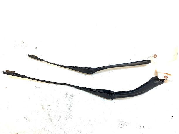 BMW E92 E93 E90 M3 Left/Right Windshield Wiper Arms 7253397/7253386