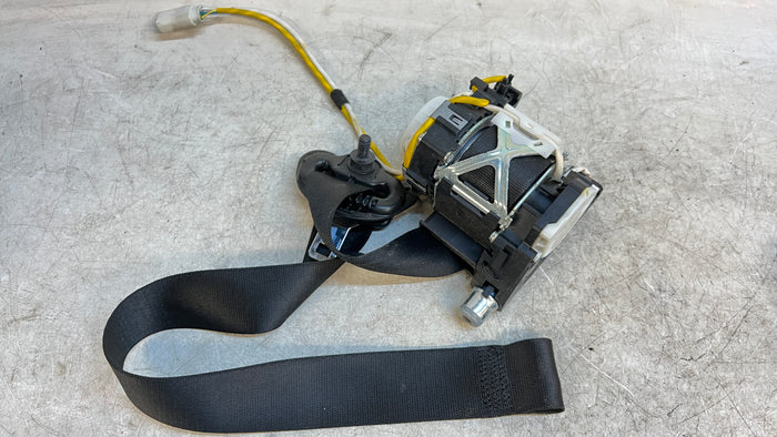 BMW E92 M3 335i 328i Left/Driver Side Front Seat Belt 7284361