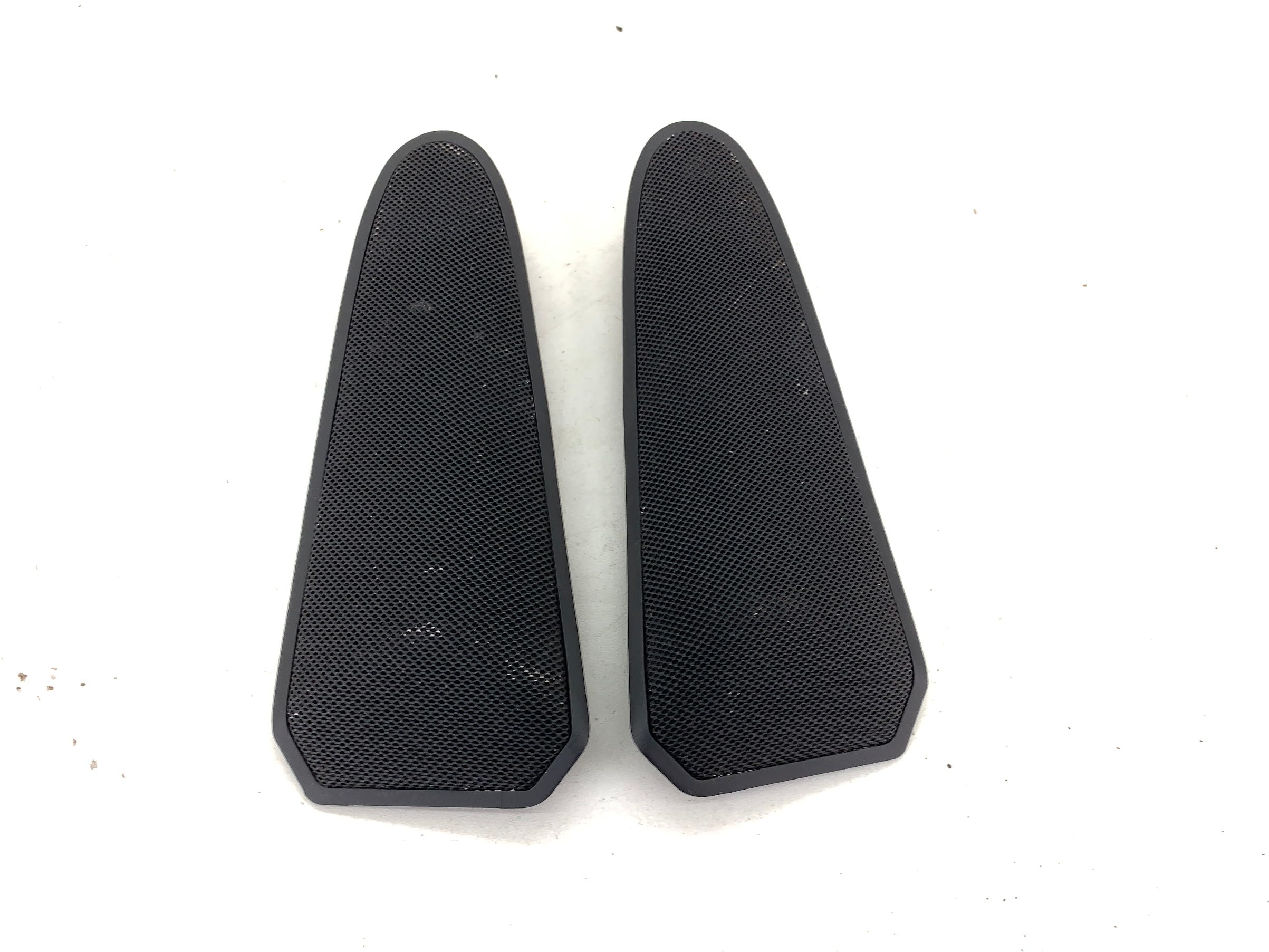 QUARKZMAN Coppia Di Coperture Per Tweeter Montanti Porta Anteriore Per BMW Serie 5 F10/F11 (2009-2016) – ABS Nero, Antivento E Antipolvere, Installazione A Pressione