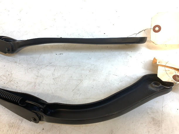 BMW E92 E93 E90 M3 Left/Right Windshield Wiper Arms 7253397/7253386