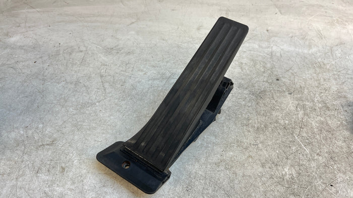 BMW E90 E91 E92 E93 3 Series Automatic Transmission Accelerator/Gas/Throttle Pedal 6852644