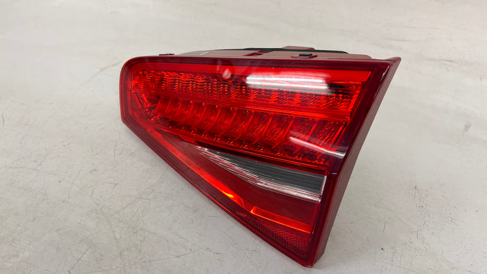 AUDI B8/8K S4 LED INNER TRUNK TAIL LIGHT RIGHT 8K5945094AD