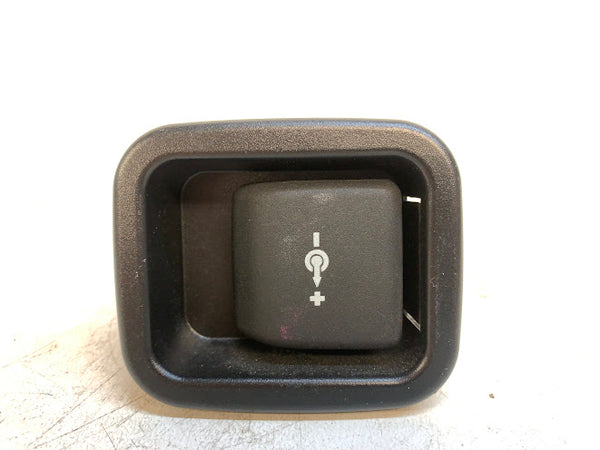 BMW F30 F31 F32 F33 F34 F36 3 & 4 Series Charging Socket 57143111