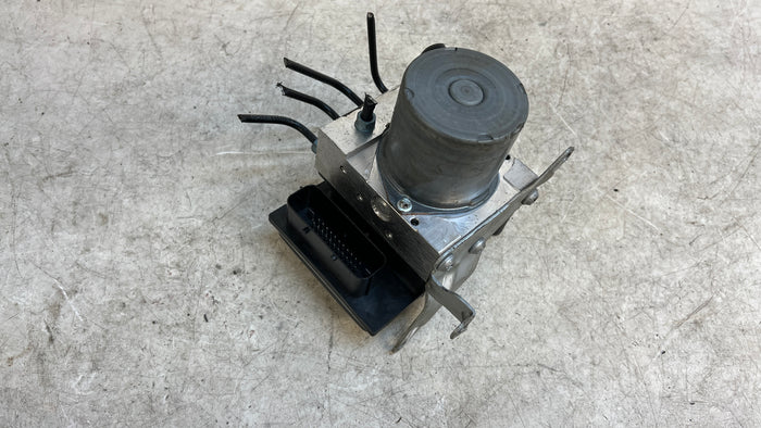 BMW E92 335xi ABS Pump 34516780161