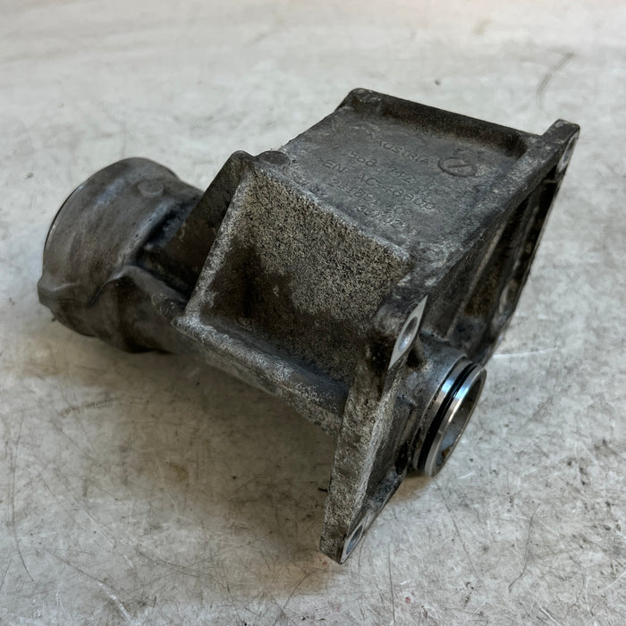 BMW E92 E90 E91 3 Series AWD right/Passenger Side Front Axle Support Bracket 7568712