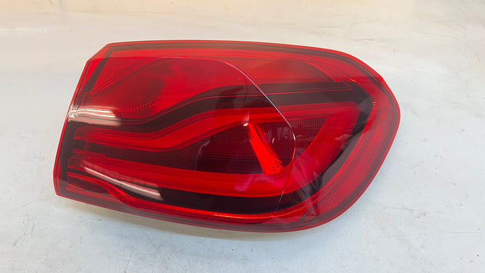 BMW F32 F33 F36 4 Series LCI Tail Light Set 8496525/8496526/7426053/7426054