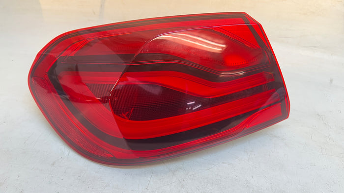 BMW F32 F33 F36 4 Series LCI Tail Light Set 8496525/8496526/7426053/7426054