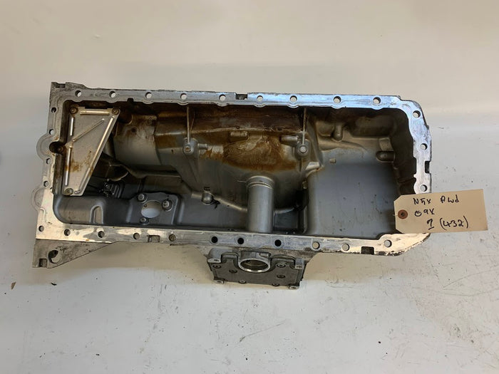 BMW E90/E91/E92 335xi/330xi/328xi/325xi AWD N52/N54/N55 Engine Oil Pan 7585432
