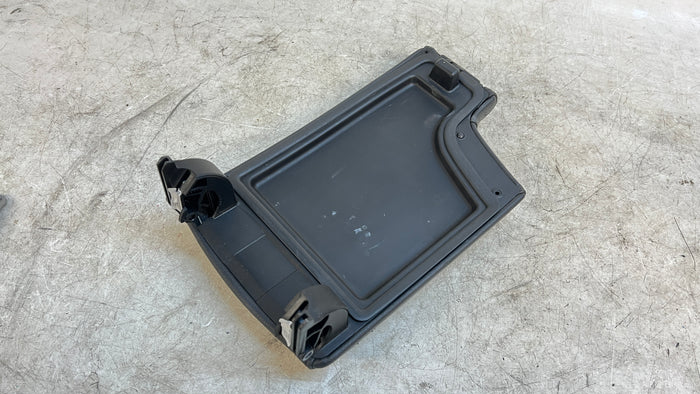 BMW E92 E93 E90 E91 3 Series Black Leather Center Console Armrest 7147208 *DAMAGED*