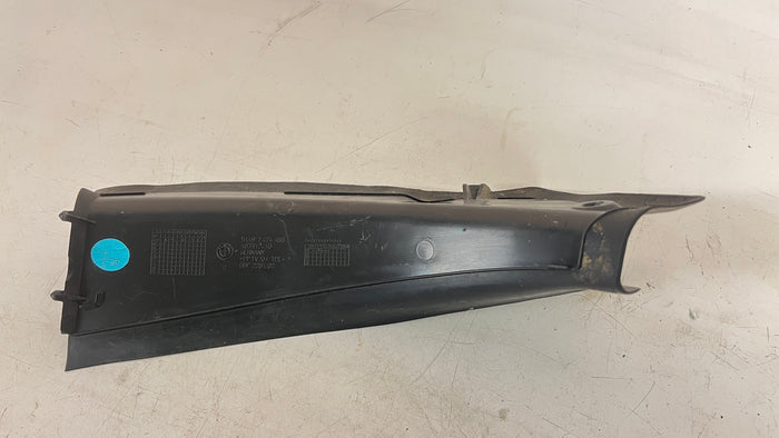 BMW F32 TAIL LIGHT TRIM RIGHT 7474488