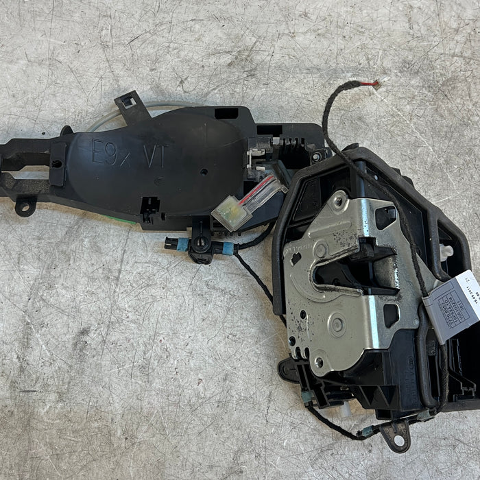 BMW E92 335xi 328xi M3 Left/Driver Side Door Lock Actuator & Handle Carrier 7229455