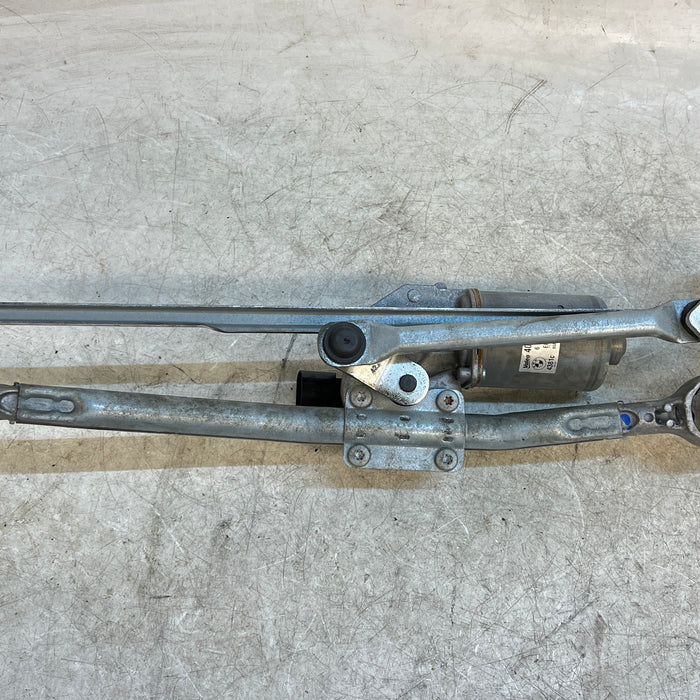 BMW E90 E91 E92 E93 3 Series Wiper Linkage W/Motor 61617161711/6978263