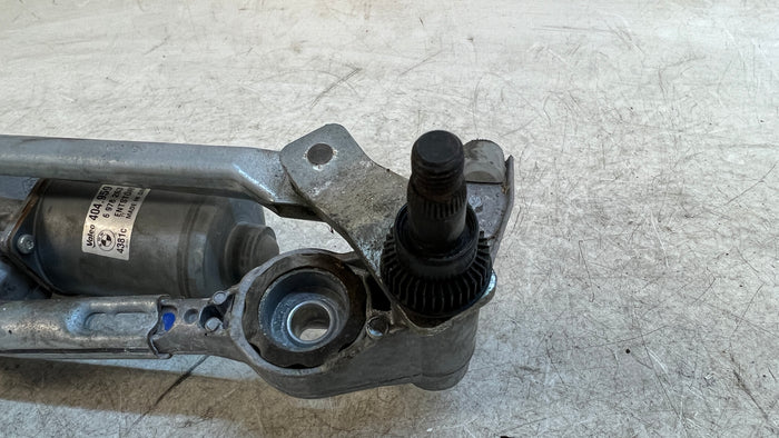 BMW E90 E91 E92 E93 3 Series Wiper Linkage W/Motor 61617161711/6978263