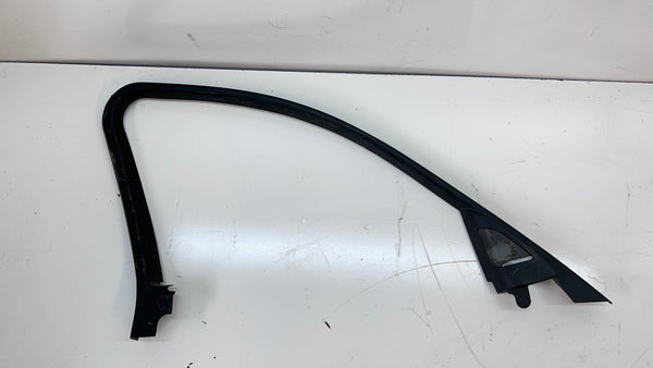 BMW F30/F31/F80 DOOR WINDOW TRIM LEFT (HARMAN KARDON) 51337323509