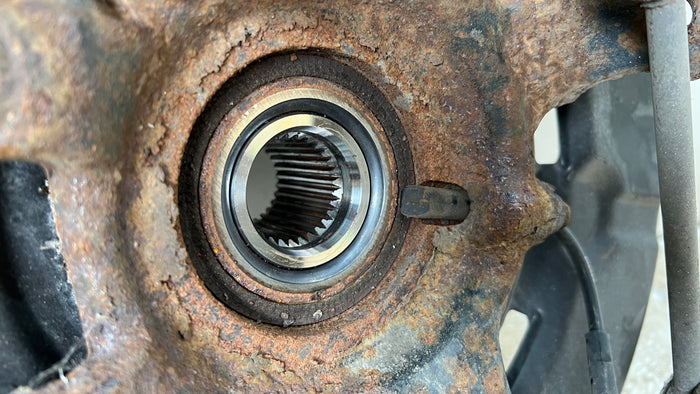 BMW E9X 3 Series Rear Right Hub Assembly 33326774808