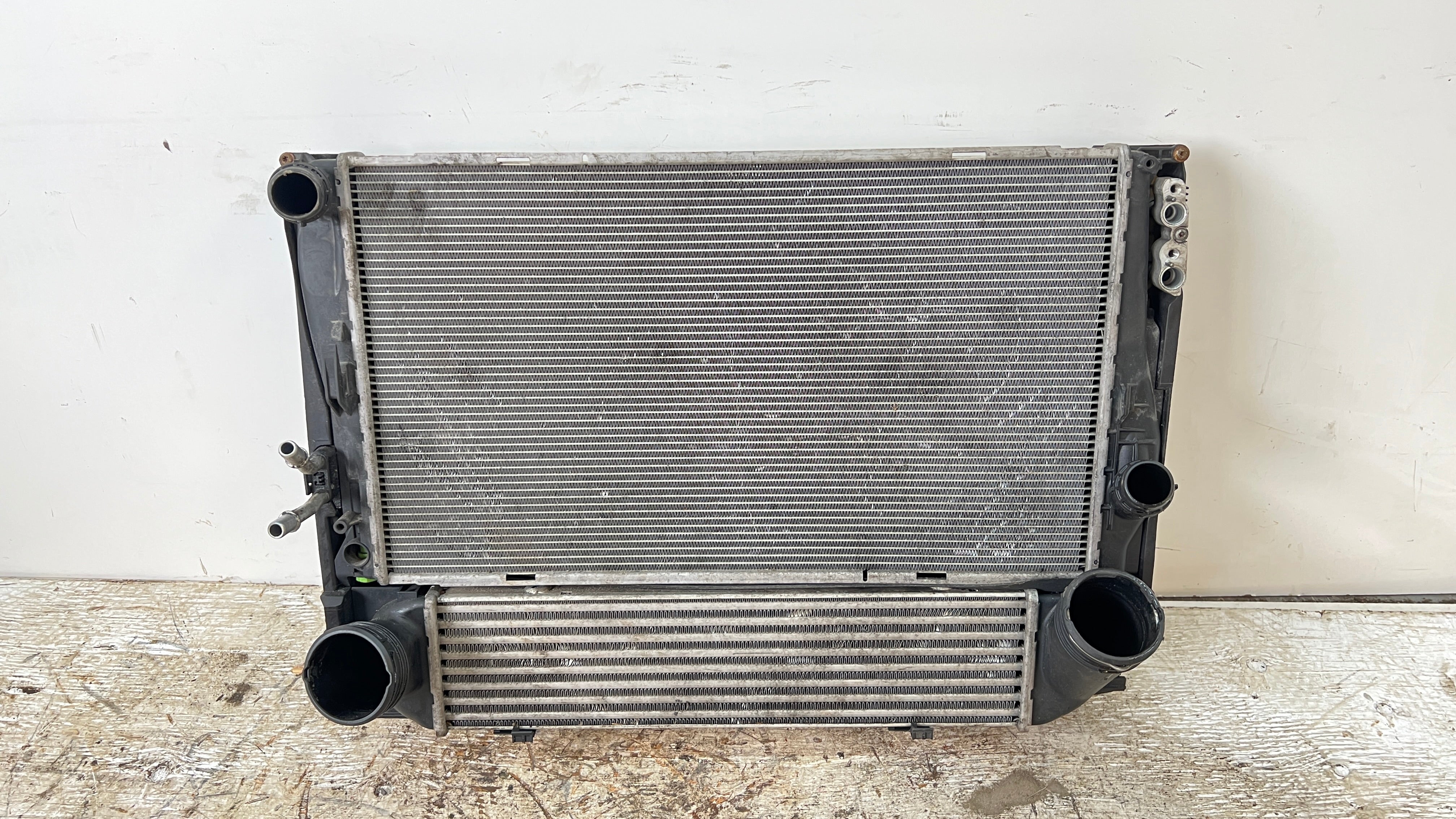 BMW E92 E93 E90 335xi 335i N54 N55 Manual Radiator/AC Condenser/Interc ...
