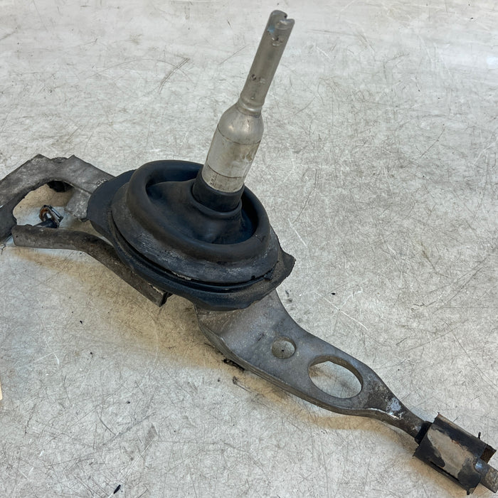 BMW E92 E93 E90 335xi 335i N55 Manual Transmission Shifter Lever & Carrier 25117590609/25117605482