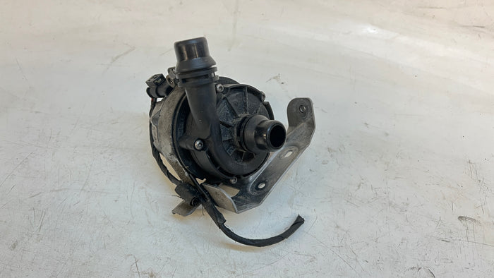 BMW F3X F8X AUXILIARY WATER PUMP 8637953