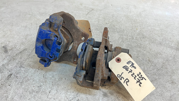 BMW E90 E91 E92 E93 335i 335xi Rear Brake Calipers Set 34116773201 / 34216769102