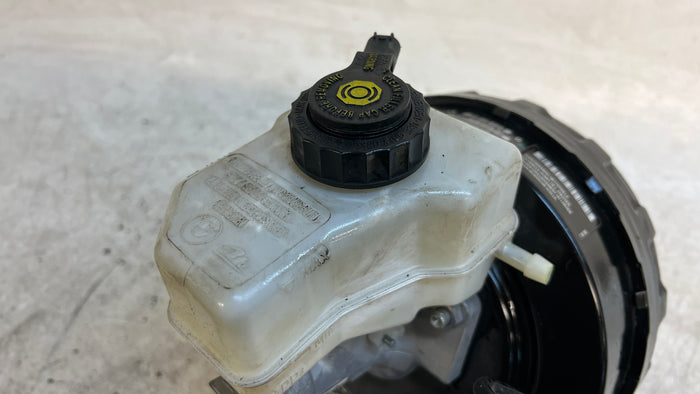 BMW E92 E93 E90 335xi 335i N54 N55 Brake Booster & Master Cylinder Assembly 6785648/34336785664