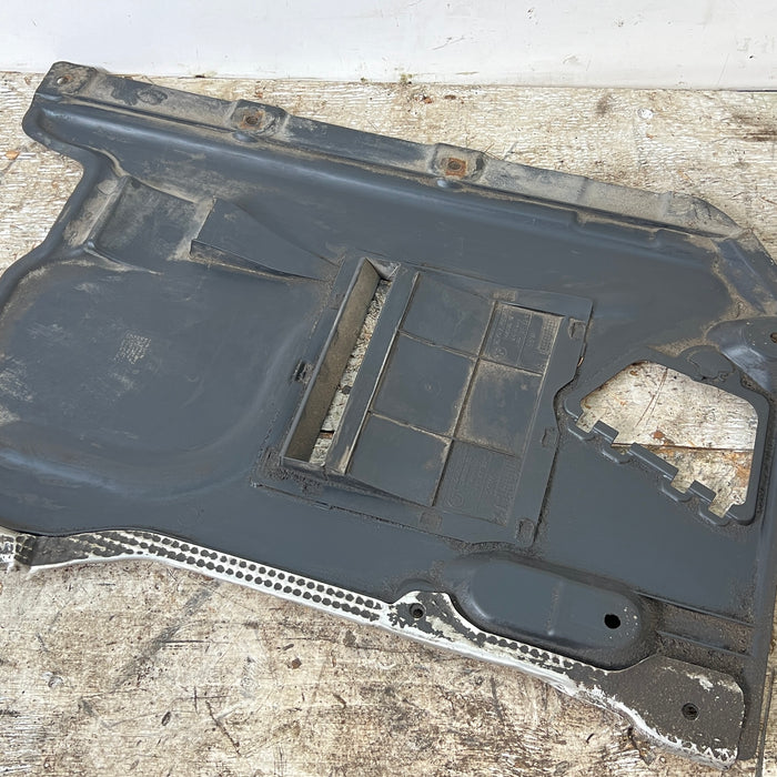 BMW E92 E90 335xi N55 Manual Transmission Center Under Tray/Splash Shield 7146363