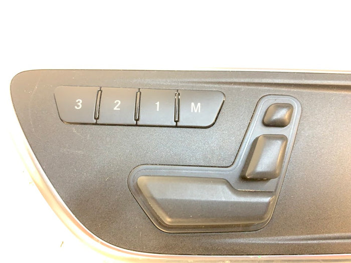 Mercedes-Benz C117 CLA250 Right/Passenger Side Interior Door Handle W/Seat Buttons A2467600