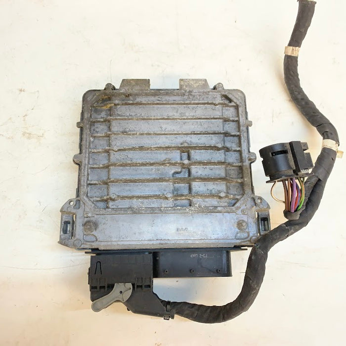 Mercedes-Benz C117 CLA250 Engine DME/ECU A2709000900