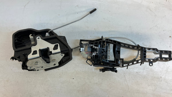 BMW F30/F31/F34/F36/F80 DOOR LOCK ACTUATOR & CARRIER REAR RIGHT 7229460