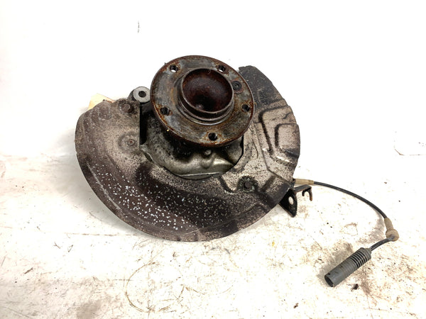 BMW E82 E88 135i 128i Left/Driver Side Front Knuckle/Hub/Spindle 6764443