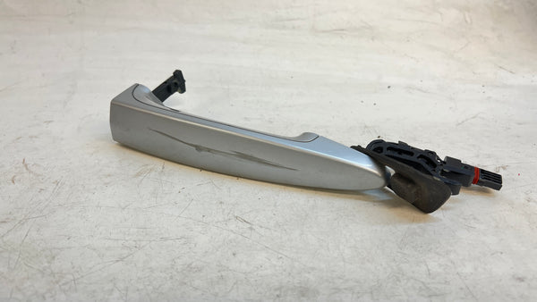 BMW F30 DOOR HANDLE FRONT LEFT 51217326917 - Glacier Silver Metallic (A83)